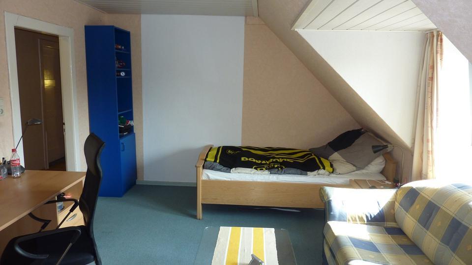 Großes Studenten WG - Zimmer