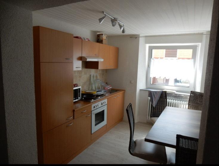 Wohnen auf Zeit Pohlheim - 1 Zimmer, 13 m&sup2;, 330&euro; | Angebot:24811313