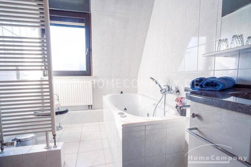 MöbliertFurnished Reihenhaushaus mit Grundstück in Dresden-Niedersedlitz max. 3 Personen