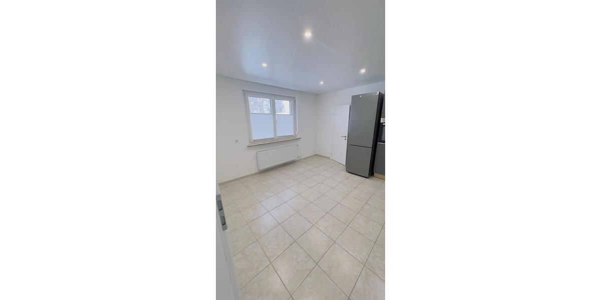 Etagenwohnung Edemissen - 2 Zimmer, 75 m&sup2;, 900&euro; | Angebot:26226914