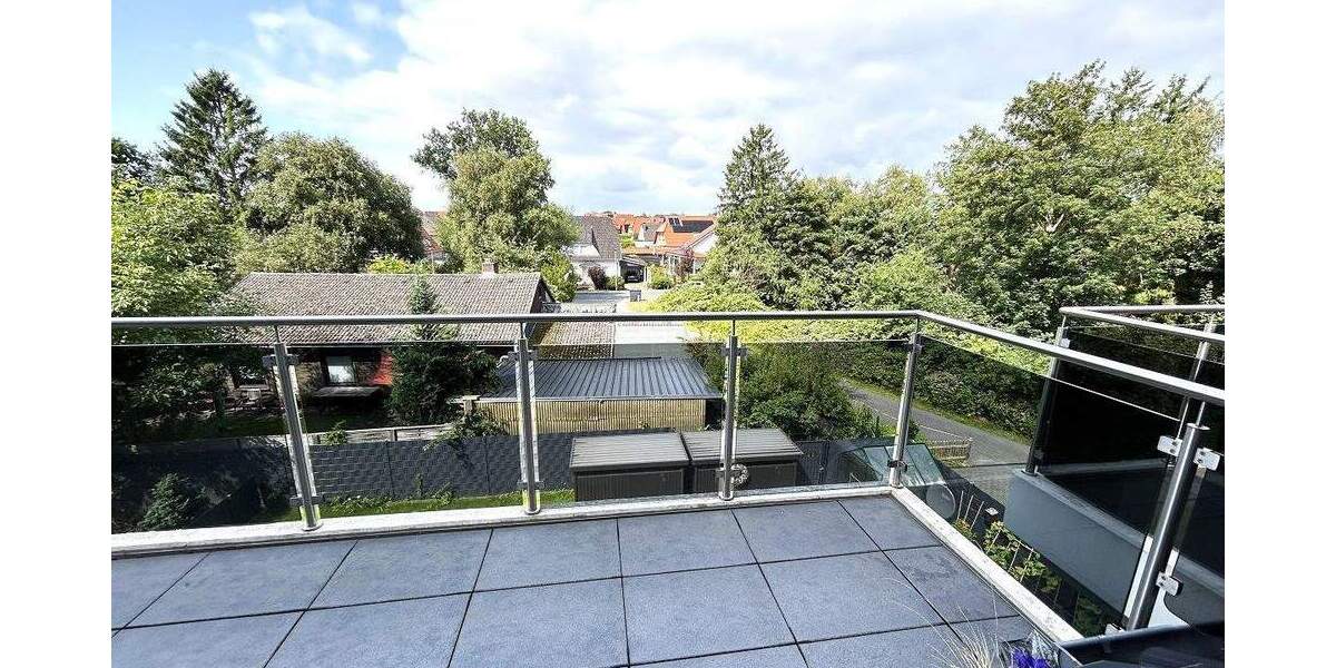 Etagenwohnung Bremerhaven Lehe - 2 Zimmer, 69 m&sup2;, 830&euro; | Angebot:25676341