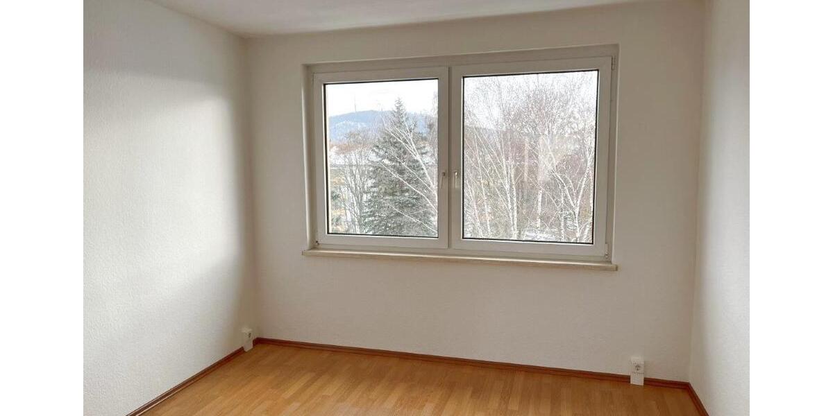 Etagenwohnung Löbau - 3 Zimmer, 60 m&sup2;, 340&euro; | Angebot:26659837