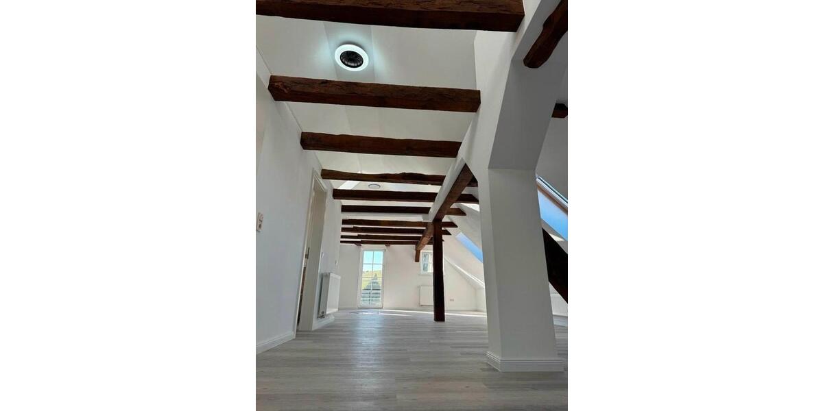 Etagenwohnung Bad Wildungen - 3 Zimmer, 140 m&sup2;, 1.200&euro; | Angebot:26365825
