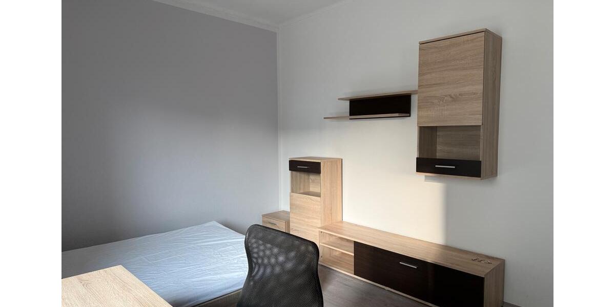 Wohnen auf Zeit Villingen-Schwenningen Schwenningen - 4 Zimmer, 20 m&sup2;, 400&euro; | Angebot:26268200