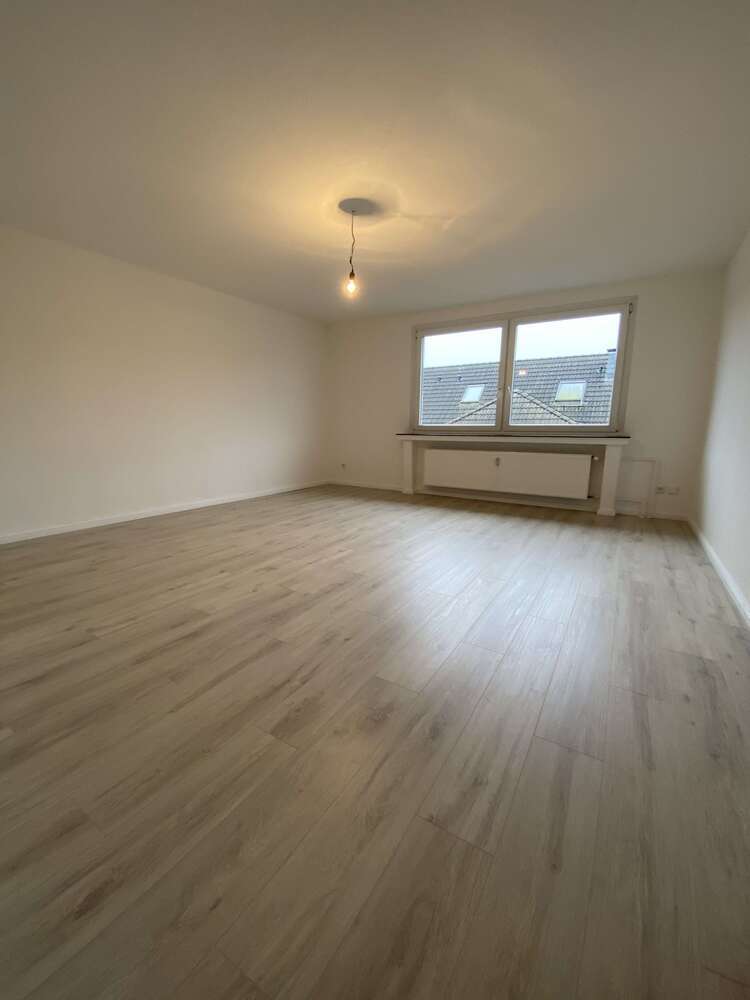 Wohnung zum Mieten in Duisburg 499 € 76 m²