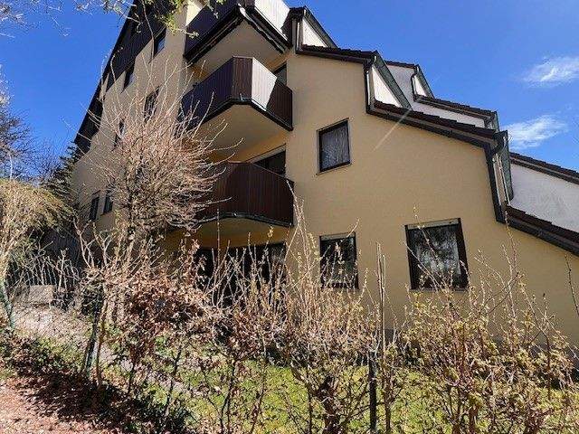 Etagenwohnung Neustadt an der Aisch Neustadt - 3 Zimmer, 86 m&sup2;, 1.100&euro; | Angebot:25690518