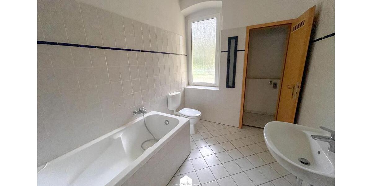 Erdgeschoßwohnung Gera - 2 Zimmer, 53 m&sup2;, 320&euro; | Angebot:24875478