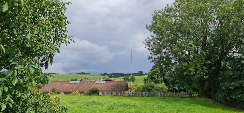 Einfache 2-Zi-WHG in sehr schöner Lage mitBerg und Seeblick