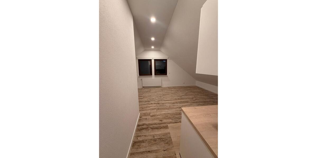 Dachgeschoßwohnung Mosbach - 2 Zimmer, 55 m&sup2;, 800&euro; | Angebot:26030737