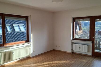 Wohnung Haibach - 4 Zimmer, 96 m&sup2;, 890&euro; | Angebot:25311920