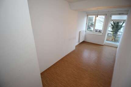 Wohnung zum Mieten in Landshut 2.950 € 367 m² 8 zimmer