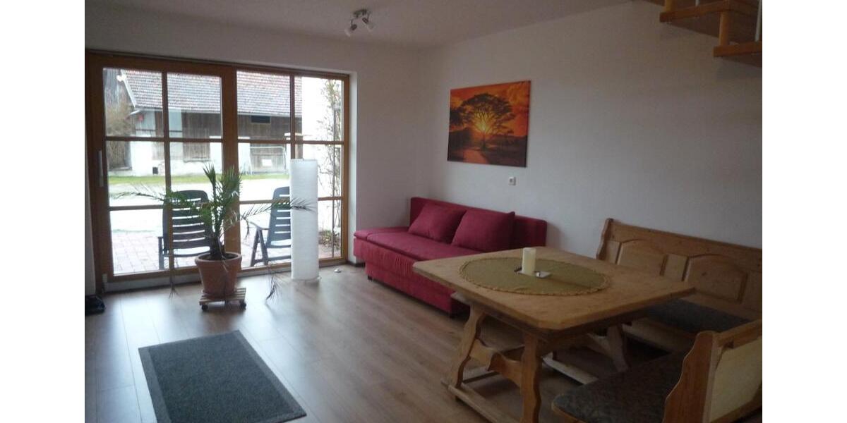 Etagenwohnung Adlkofen - 4 Zimmer, 65 m&sup2;, 300&euro; | Angebot:26120696