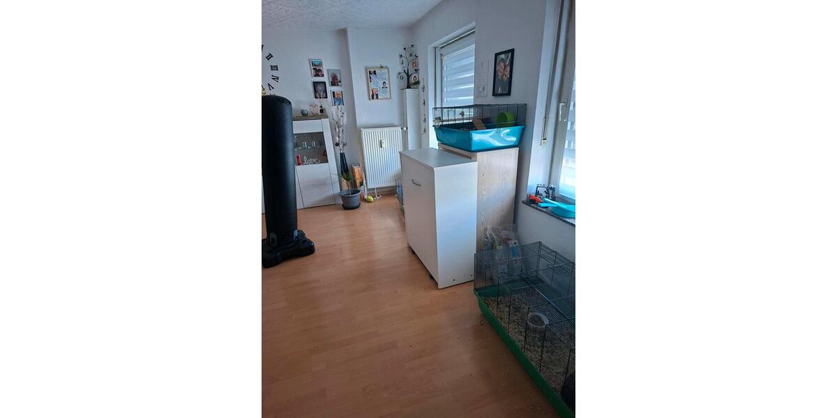 Etagenwohnung Püttlingen - 2 Zimmer, 75 m&sup2;, 668&euro; | Angebot:26285110