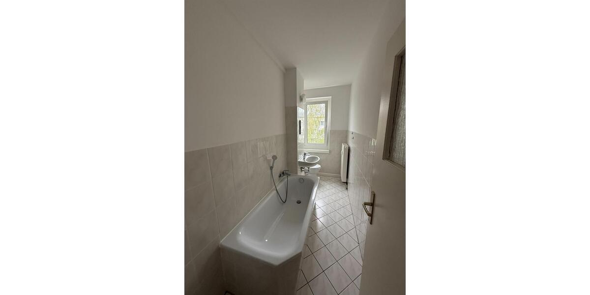 Etagenwohnung Borna - 3 Zimmer, 58 m&sup2;, 350&euro; | Angebot:26490312