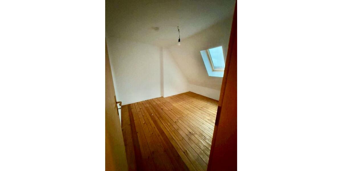 Dachgeschoßwohnung Sonnenstein - 2 Zimmer, 58 m&sup2;, 319&euro; | Angebot:26593529