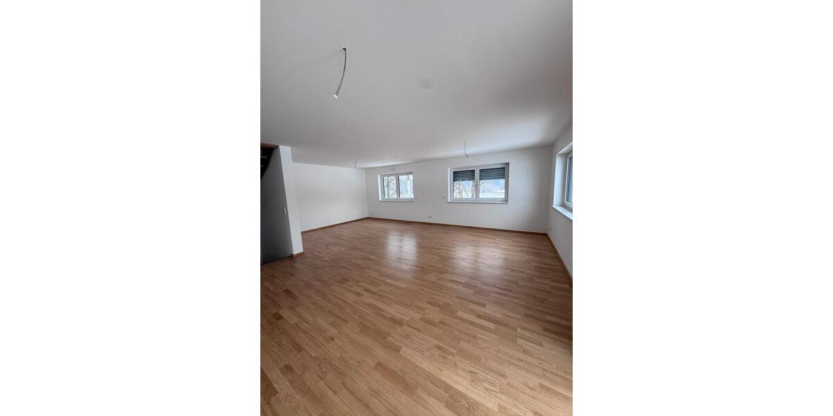 Doppelhaushälfte Irchenrieth - 5 Zimmer, 186 m&sup2;, 2.000&euro; | Angebot:26049226