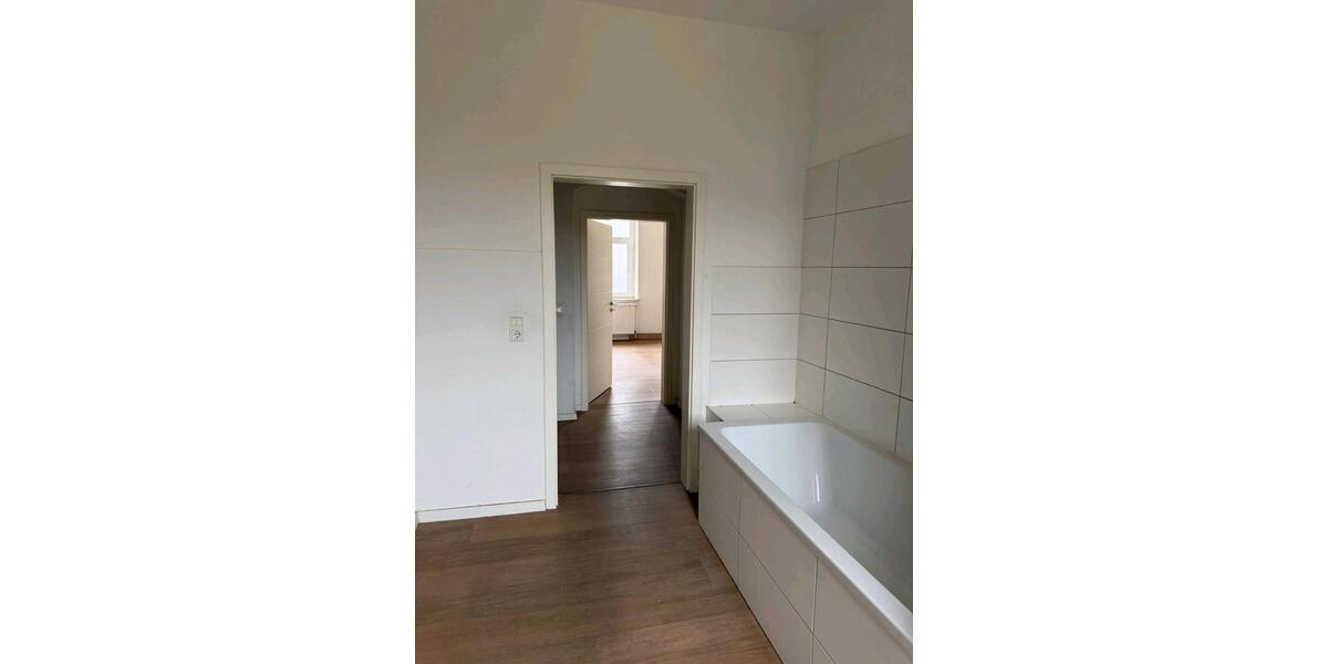 Etagenwohnung Freiberg - 1 Zimmer, 51 m&sup2;, 308&euro; | Angebot:26038950