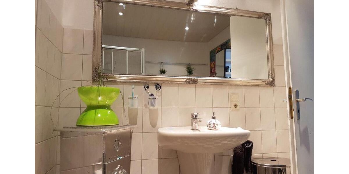 Etagenwohnung Blomberg - 5 Zimmer, 142 m&sup2;, 1.000&euro; | Angebot:25965162