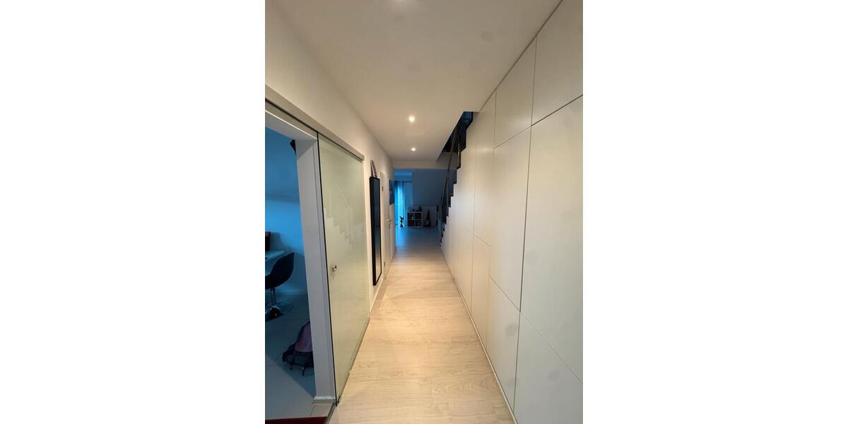 Schöne 2 Zimmer Wohnung mit EBK und Balkon in Bruchköbel 2 zimmer