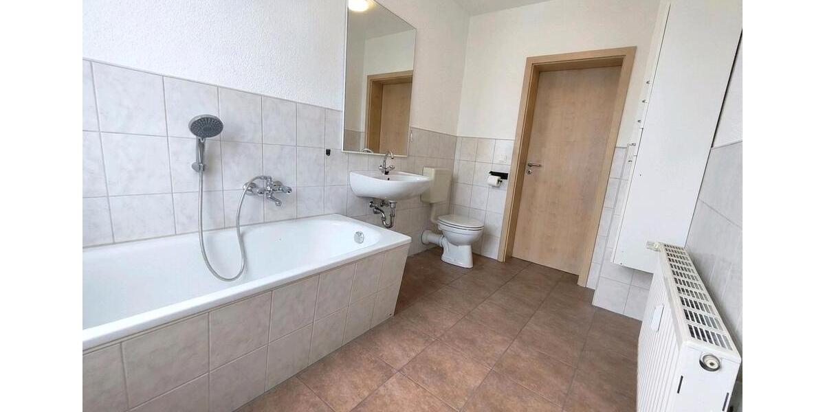 Erdgeschoßwohnung Burkhardtsdorf - 2 Zimmer, 63 m&sup2;, 315&euro; | Angebot:26631303
