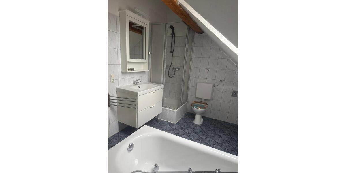 Dachgeschoßwohnung Waldsassen - 3.5 Zimmer, 90 m&sup2;, 490&euro; | Angebot:26091482