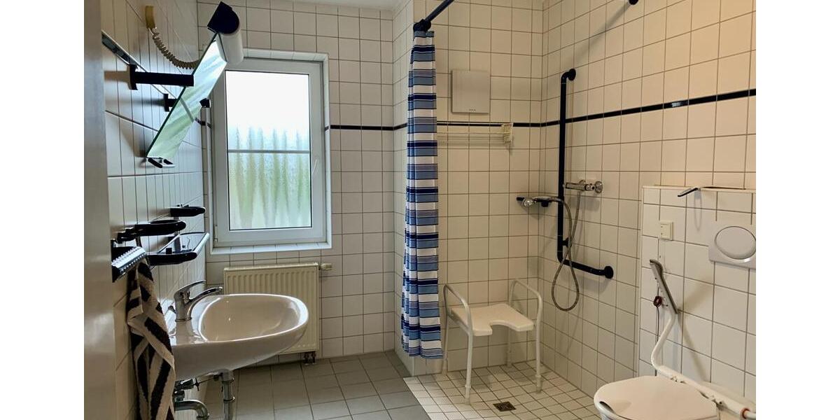 Etagenwohnung Sande - 2 Zimmer, 58 m&sup2;, 650&euro; | Angebot:24565122