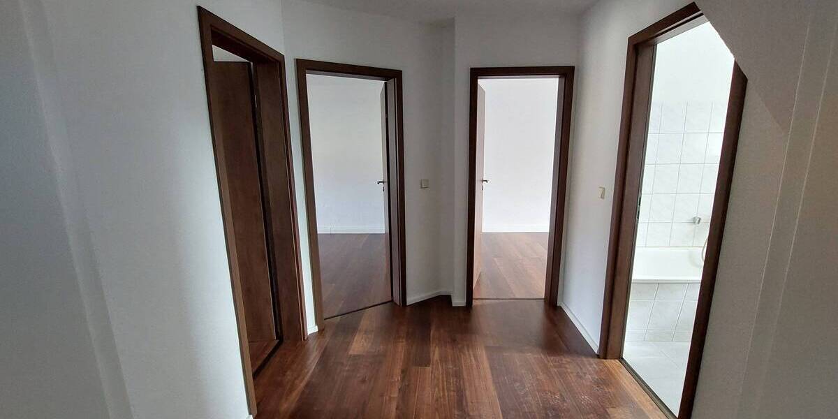 Etagenwohnung Roßwein - 2 Zimmer, 39 m&sup2;, 200&euro; | Angebot:25686217