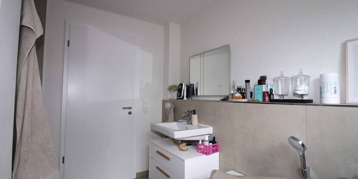 Etagenwohnung Hamburg / Hummelsbüttel Hummelsbüttel - 3 Zimmer, 90 m&sup2;, 1.690&euro; | Angebot:26204842