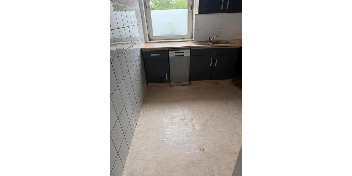 Erdgeschoßwohnung Peine - 3 Zimmer, 75 m&sup2;, 690&euro; | Angebot:26480652