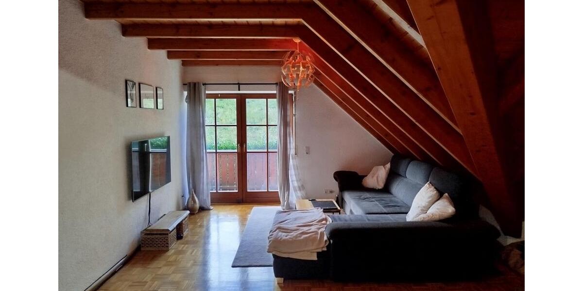 Dachgeschoßwohnung Leidersbach - 1 Zimmer, 75 m&sup2;, 700&euro; | Angebot:24802547