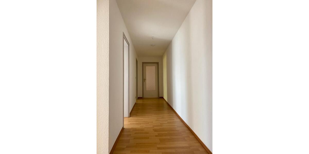 Dachgeschoßwohnung Freiberg - 2.5 Zimmer, 48 m&sup2;, 380&euro; | Angebot:26312733