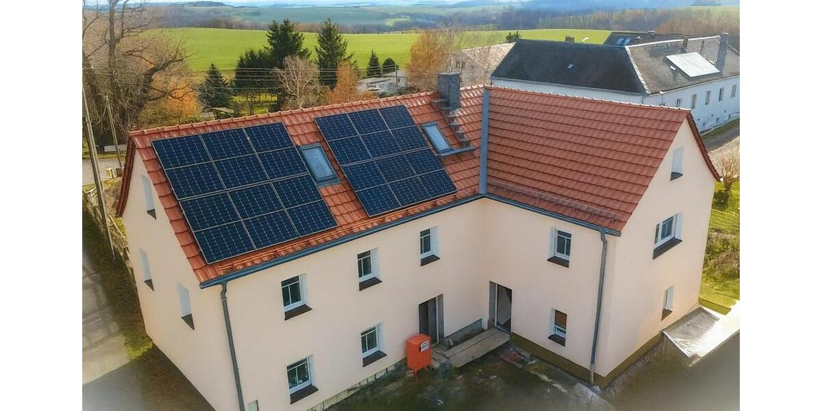 Erstbezug nach Kernsanierung, EFH mit Einzimmerwohnung und Garten 6 zimmer