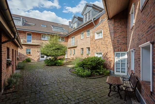 Etagenwohnung Mönchengladbach West - 4 Zimmer, 117 m&sup2;, 1.330&euro; | Angebot:26834299
