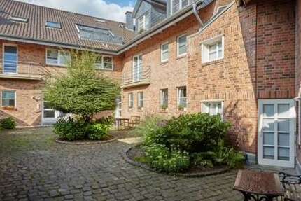 Wohnung Mönchengladbach West - 4 Zimmer, 117 m&sup2;, 1.330&euro; | Angebot:26834299
