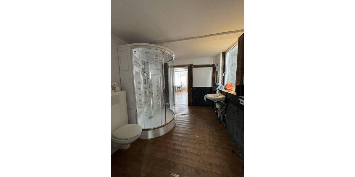 Etagenwohnung Borgholzhausen - 1 Zimmer, 190 m&sup2;, 2.200&euro; | Angebot:26820877
