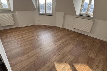 Wohnung Wiesbaden Südost - 3 Zimmer, 77 m&sup2;, 1.150&euro; | Angebot:25919016