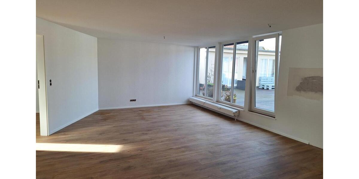 Dachgeschoßwohnung Kappeln - 4 Zimmer, 92 m&sup2;, 916&euro; | Angebot:25988438
