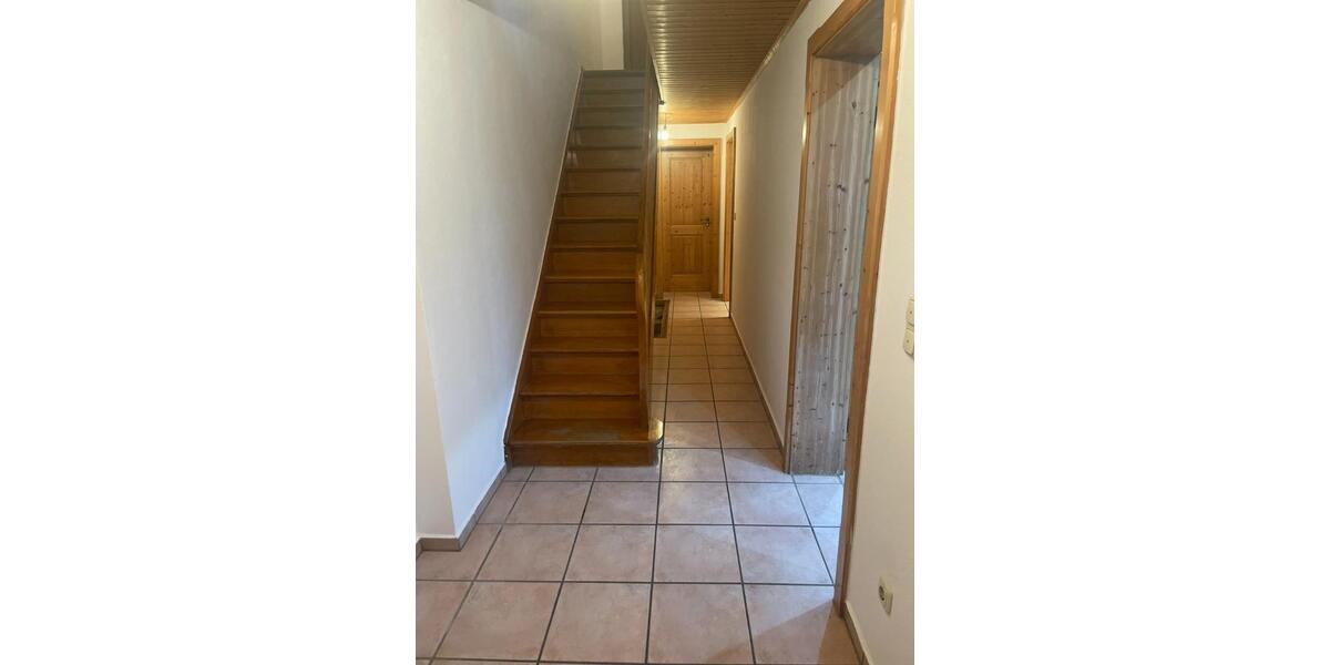 Reihenhaus Dingolfing - 5 Zimmer, 169 m&sup2;, 1.580&euro; | Angebot:24890664