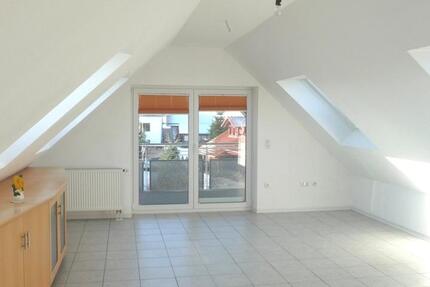 Attraktive Loggia Wohnung, Tel.: 0171 8310089 2.5 zimmer