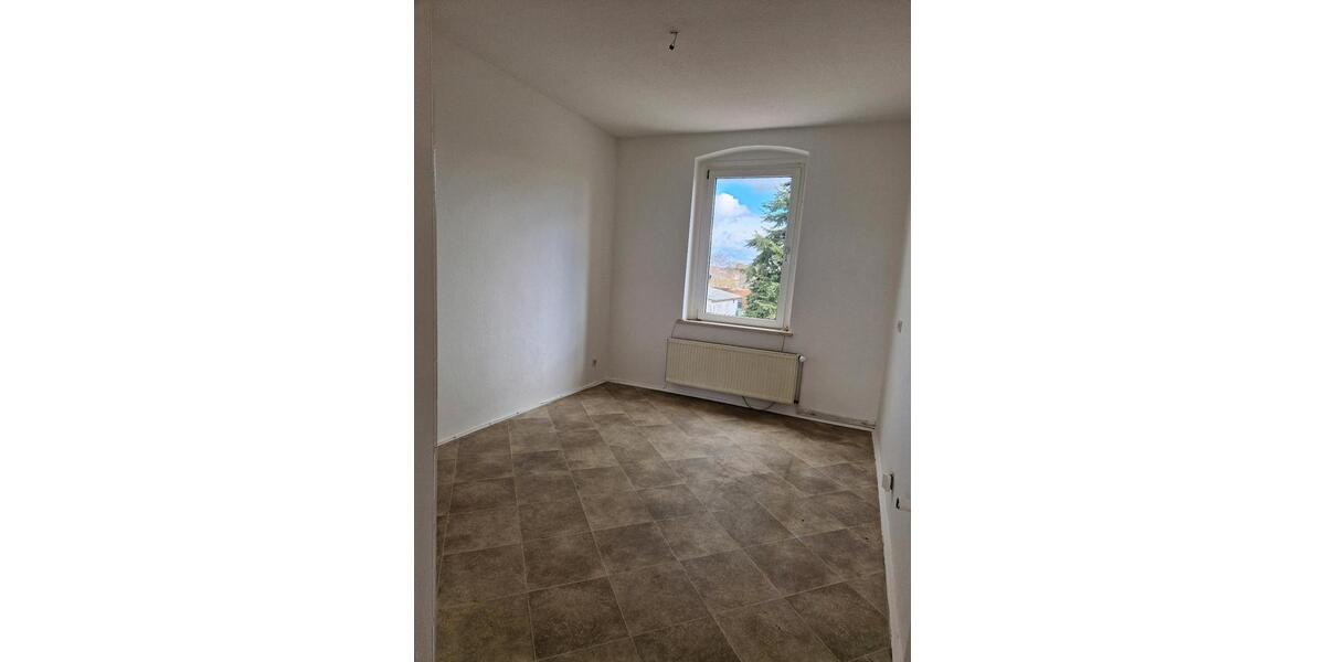 Etagenwohnung Haldensleben - 3 Zimmer, 75 m&sup2;, 680&euro; | Angebot:26022684