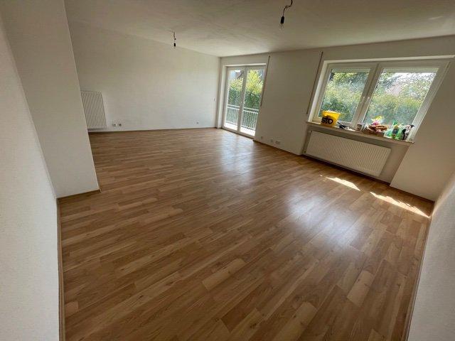 Erdgeschoßwohnung Straubing - 4 Zimmer, 103 m&sup2;, 850&euro; | Angebot:26635417