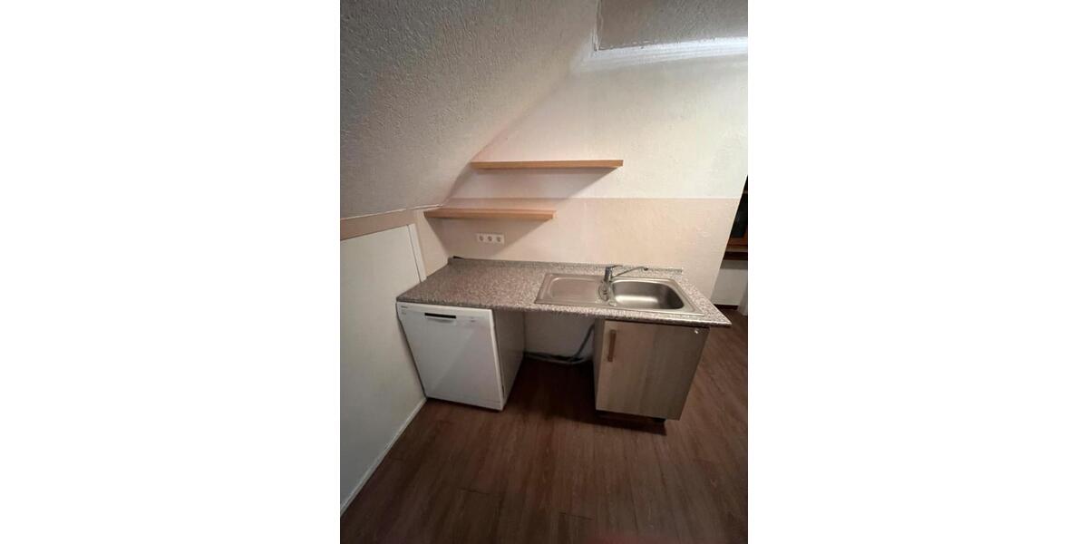 Dachgeschoßwohnung Gunzenhausen - 2 Zimmer, 60 m&sup2;, 600&euro; | Angebot:25995146