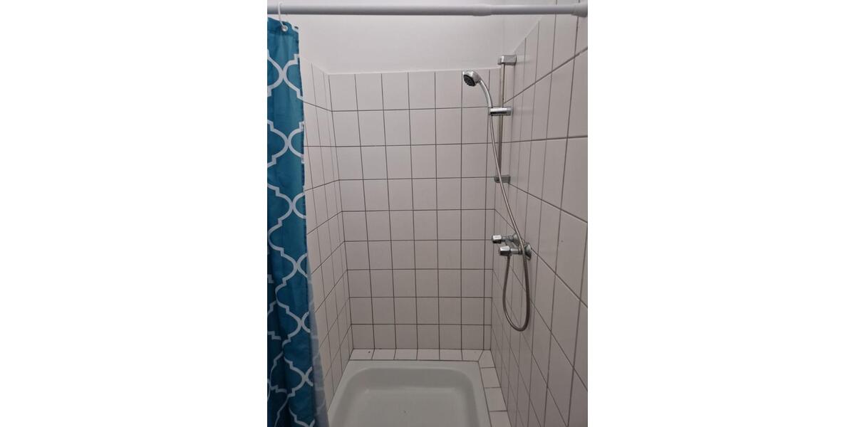 Wohnen auf Zeit Edewecht - 18 Zimmer, 750 m&sup2;, 500&euro; | Angebot:21129371