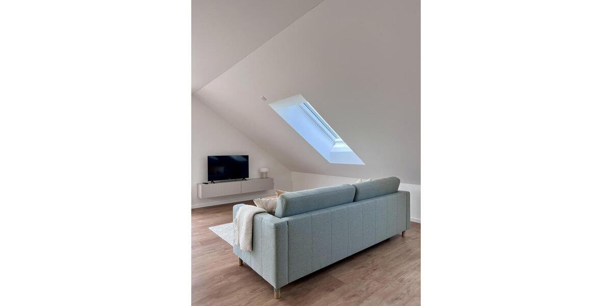 Dachgeschoßwohnung Langenbach - 2 Zimmer, 65 m&sup2;, 1.475&euro; | Angebot:25852496