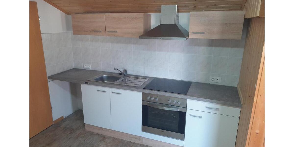 Dachgeschoßwohnung Oberschneiding - 3 Zimmer, 68 m&sup2;, 525&euro; | Angebot:25978830