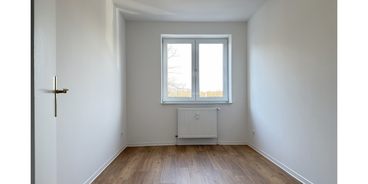 Repräsentatives Wohnen am Schlossgarten: Frisch renoviert & voller Wärme - Etagenwohnung Schwerin Feldstadt | Angebot:25637385