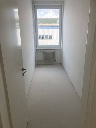 Gewerbeobjekt Flörsheim Weilbach - 3 Zimmer, 112 m&sup2;, 896&euro; | Angebot:25681517