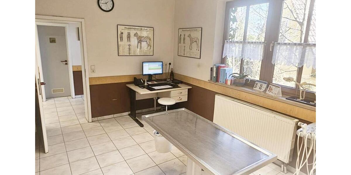 Erdgeschoßwohnung Münchsteinach - 8 Zimmer, 171 m&sup2;, 1.369&euro; | Angebot:26532045