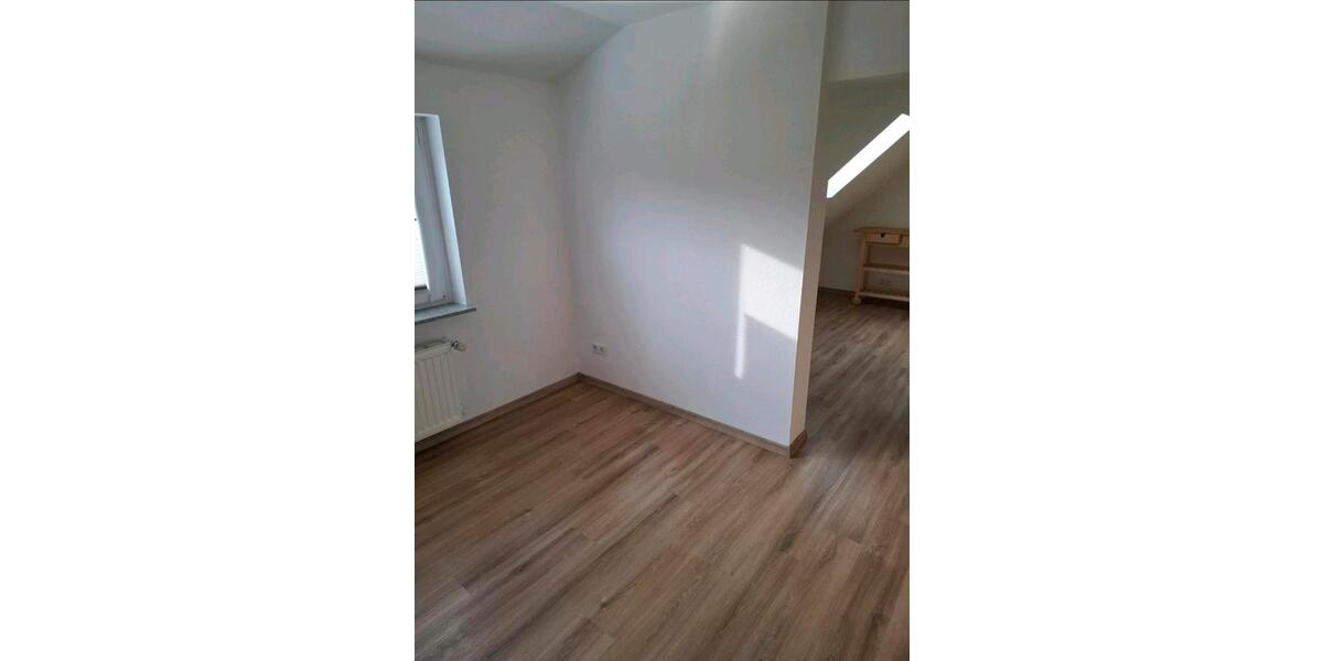 Dachgeschoßwohnung Aurich Georgsfeld und Tannenhausen - 2 Zimmer, 65 m&sup2;, 550&euro; | Angebot:26007357