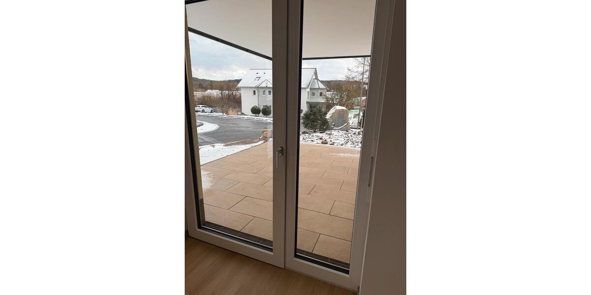 Erdgeschoßwohnung Hünfeld - 4 Zimmer, 102 m&sup2;, 1.100&euro; | Angebot:24369761